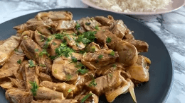 Emincé de bœuf au sauce champignon