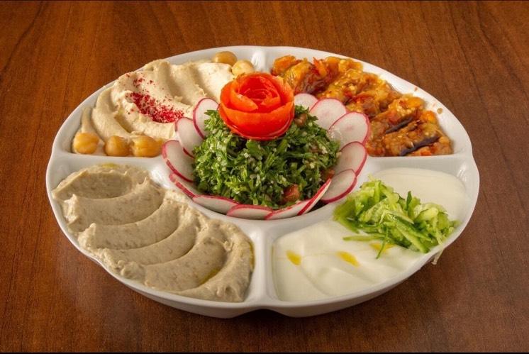 صحن مزة صغيرة