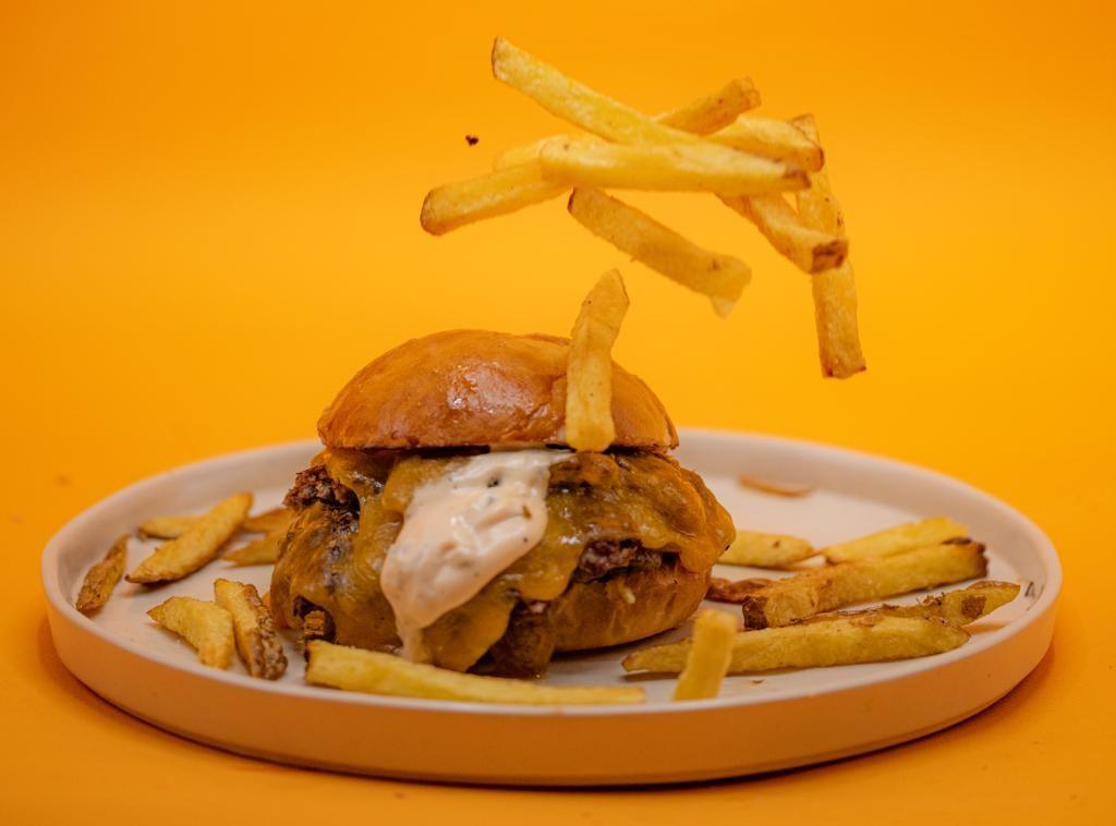 Menu Triple Cheese Burger