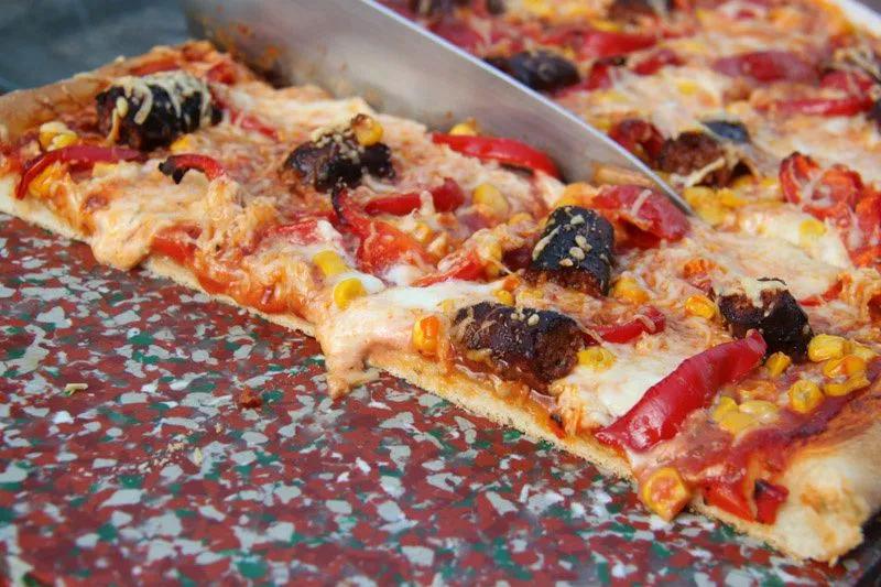 Pizza Merguez