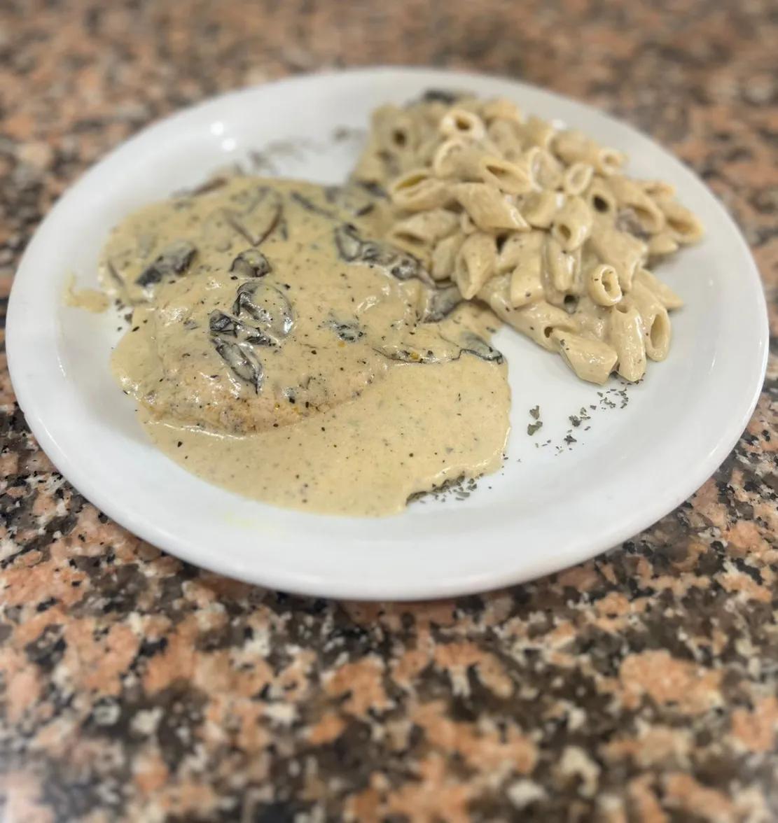 Plat Escalope à la sauce blanche