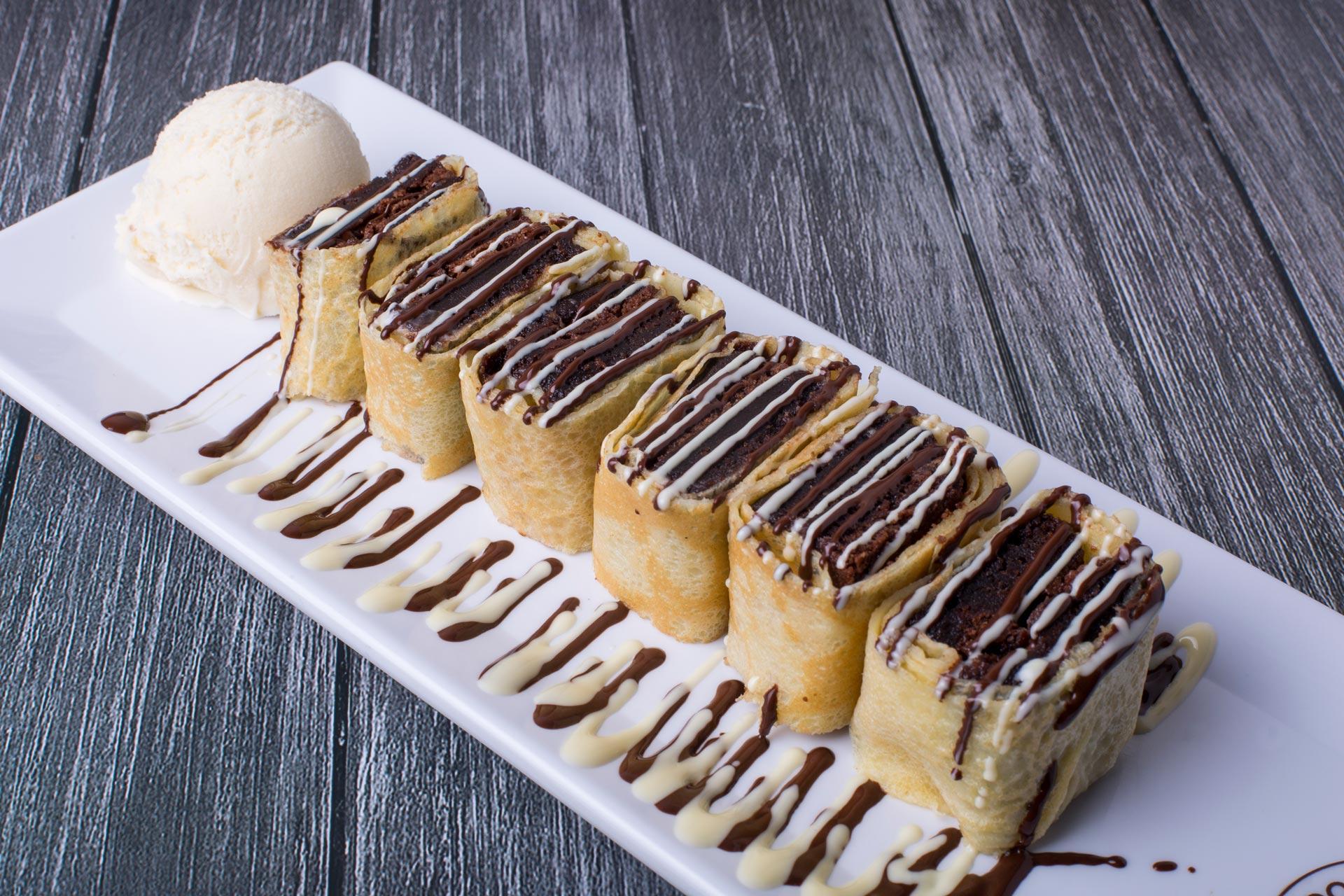 Crêpe Sushi Au Brownie Créme Chantilly Et Banane