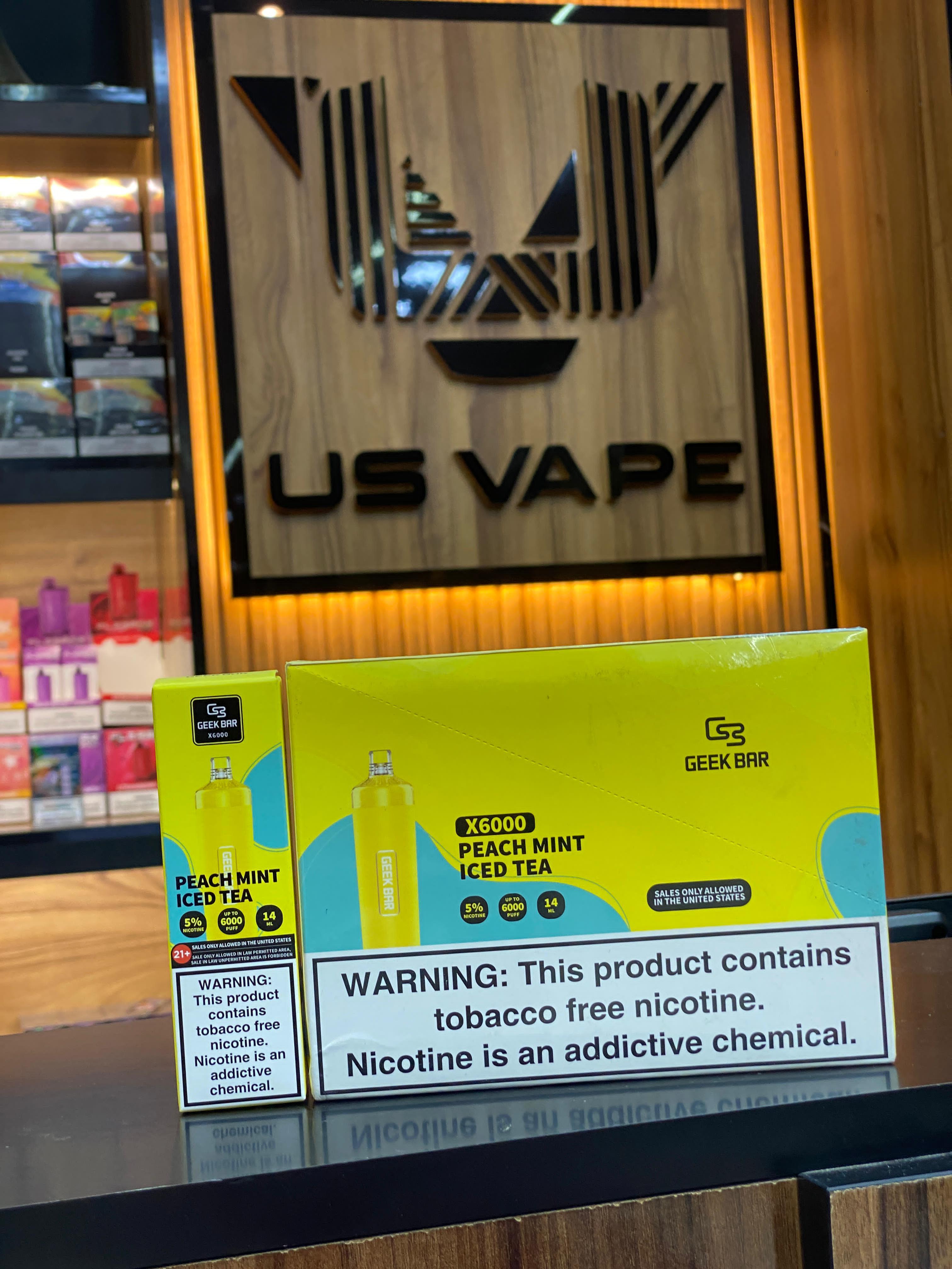 Geek Bar 6000 Puffs- Peach Mint Iced Tea