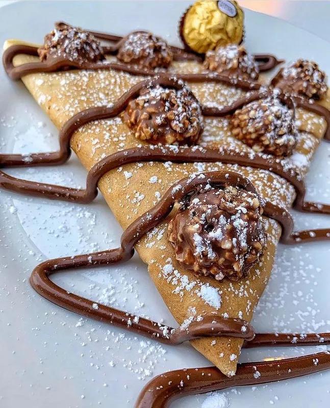 crêpe ferrero rocher