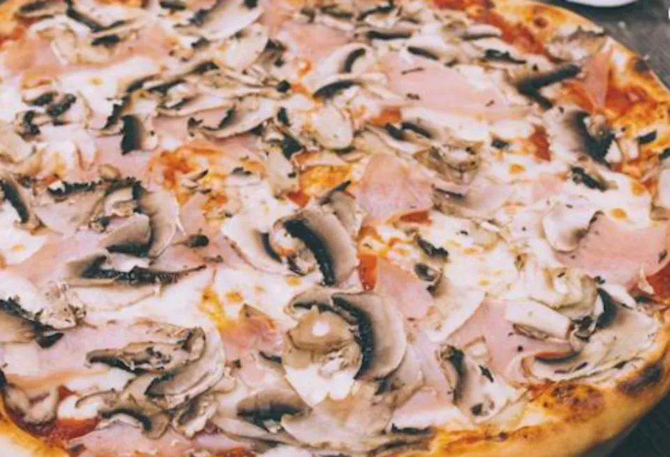 Pizza Funghi