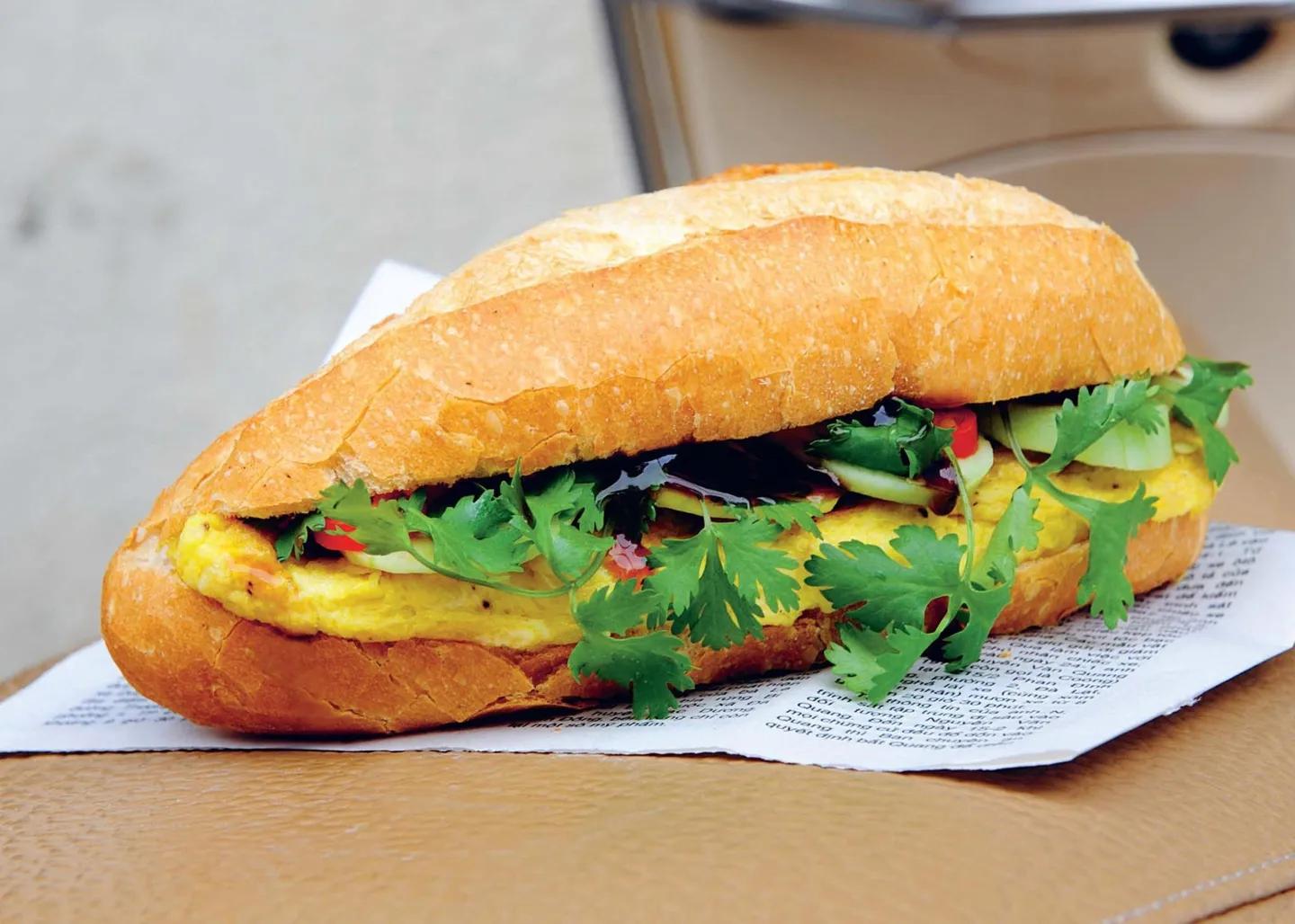 Sandwich Omelette