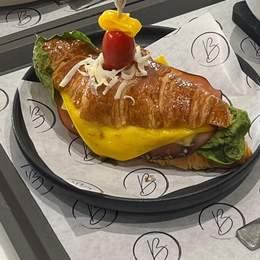 Croissant Sandwich