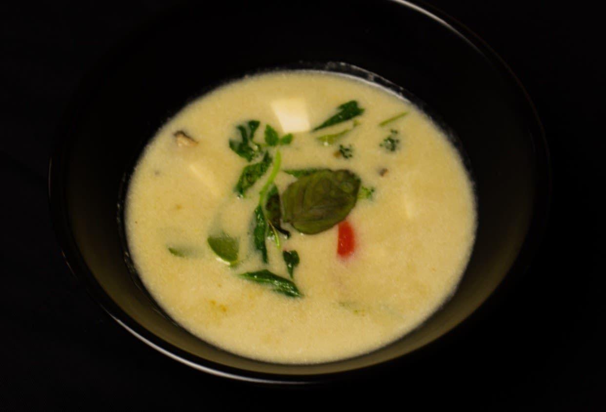 Soupe Thaï Végétarienne au Tofu