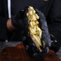 La Baguette in Black en XXL