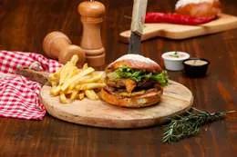 Cheese Burger, Frites, Boisson