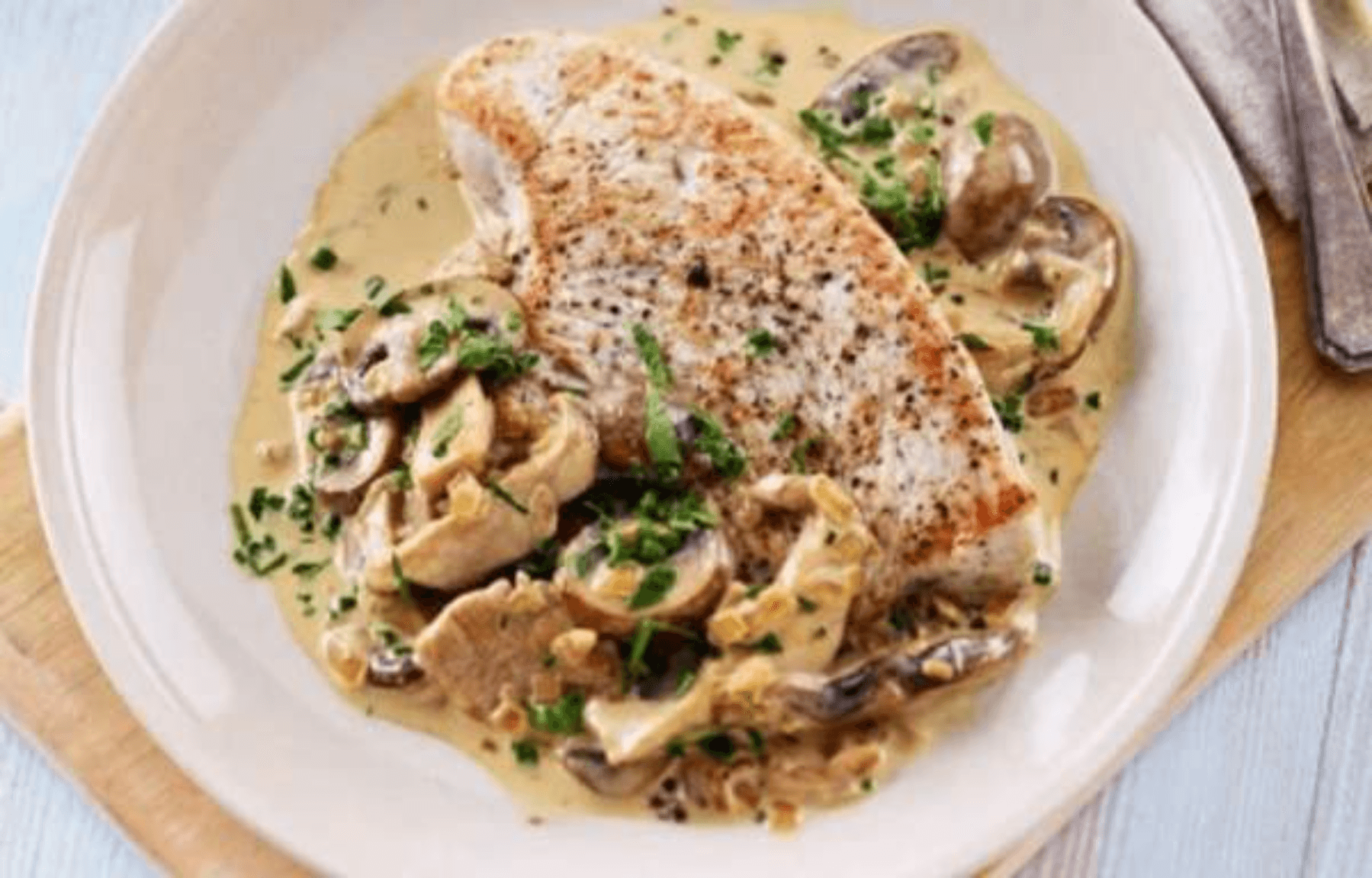 Emince de Poulet à La Crème Champignon