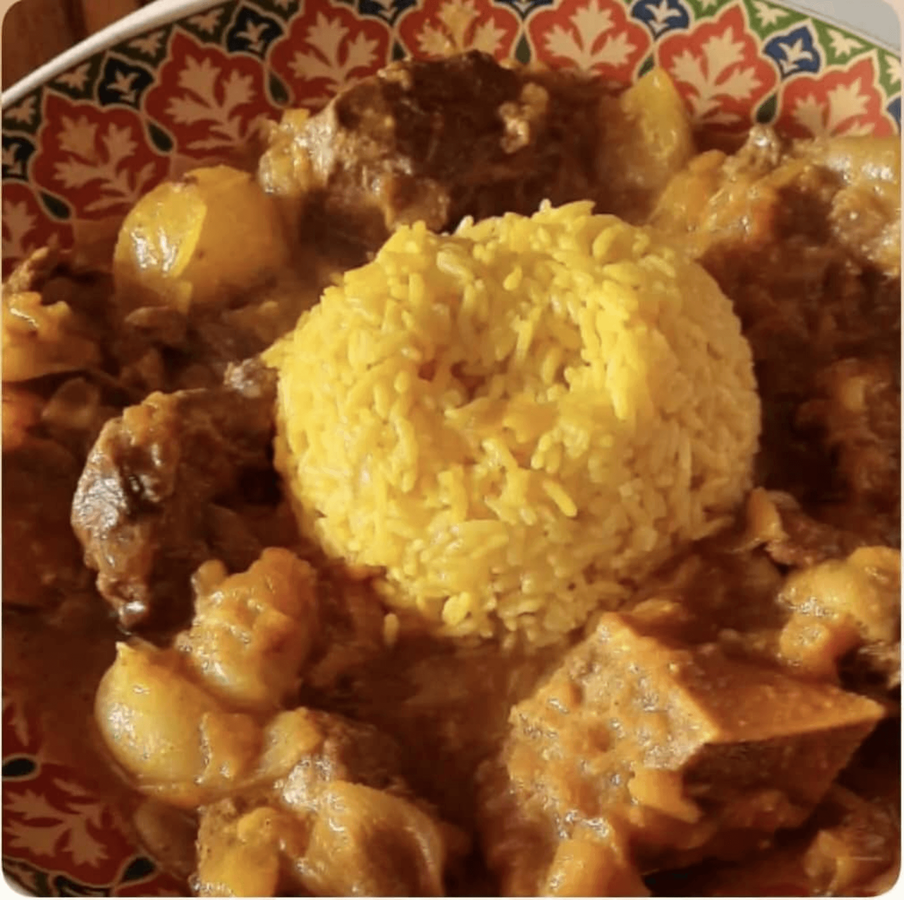 Tajine de bœuf au riz et amandes
