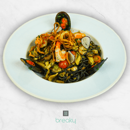 Spaghettis Al Nero Di Seppia