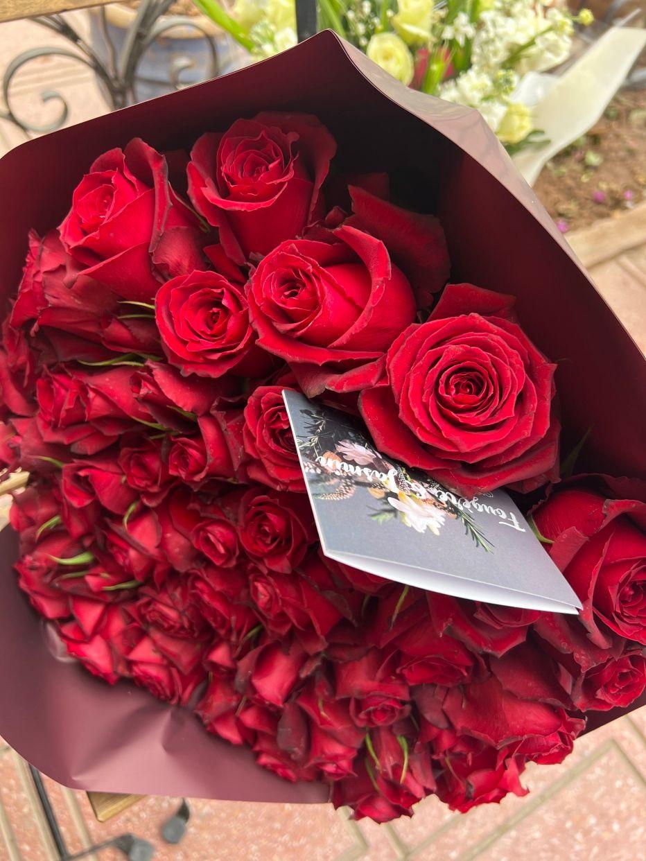 Passion Rouge 50 Roses