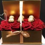 Gold book flower garni de 6 chocolats.
