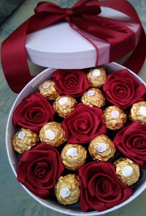 Boite de Fleurs et chocolat Moyenne