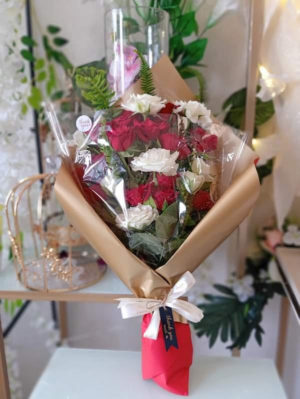 Bouquet de fleurs colorées Moyen