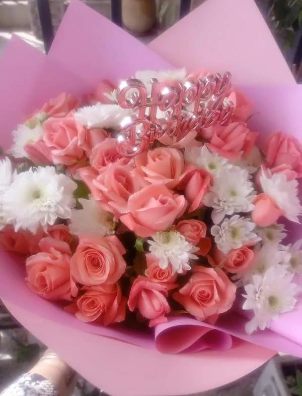 Bouquet de fleurs happy birthday