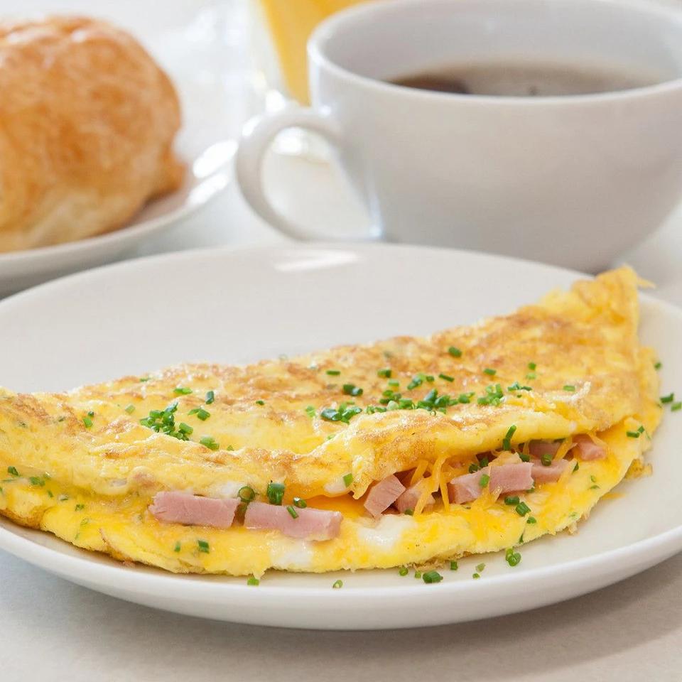 Omelette A La Charcuterie De Dinde