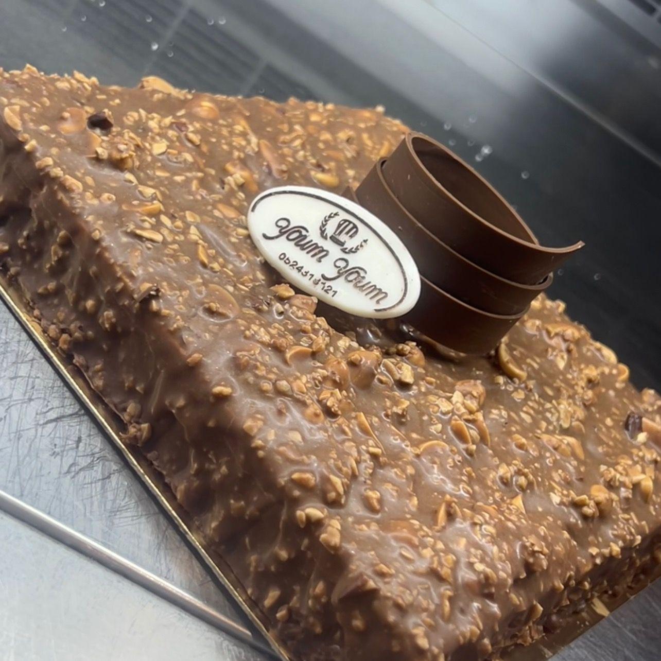 Entremet snickers  8 personnes