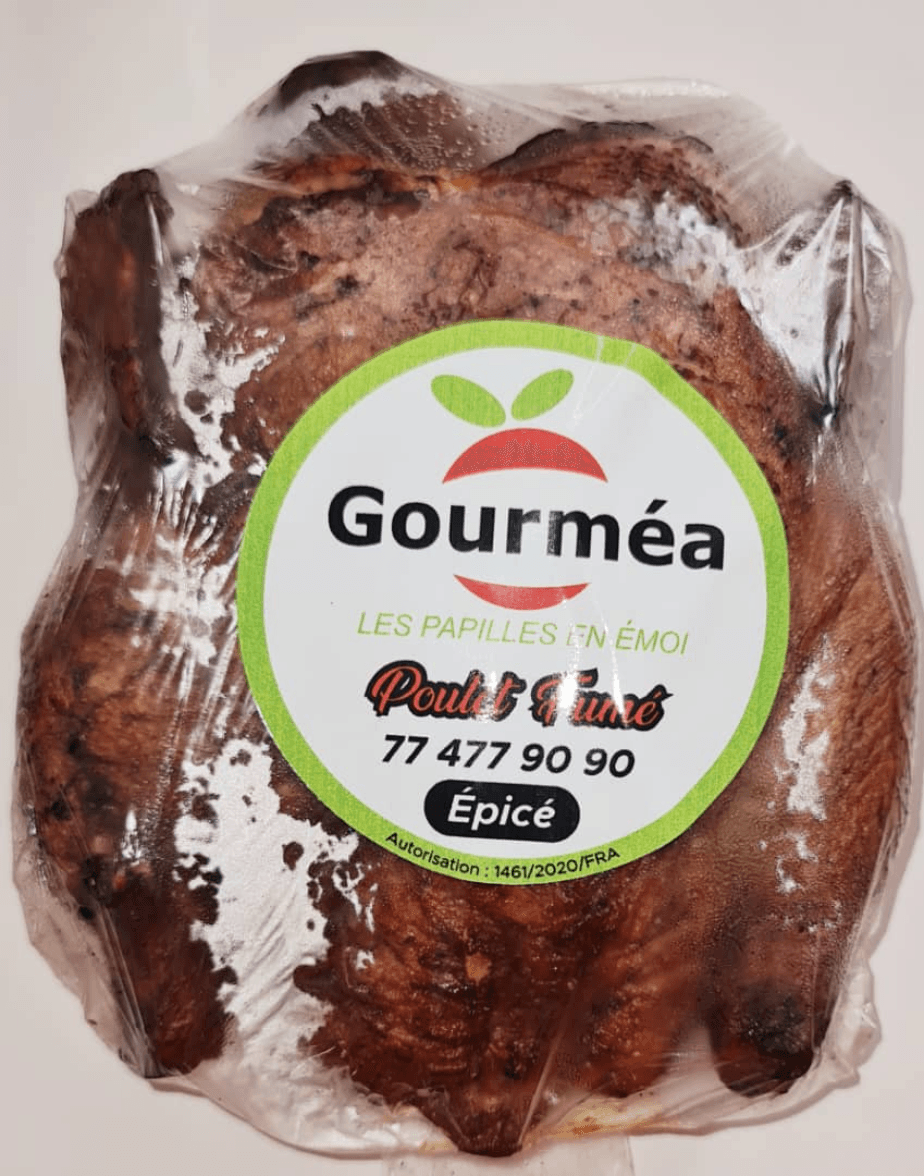 Poulet du pays entier fumé épicé