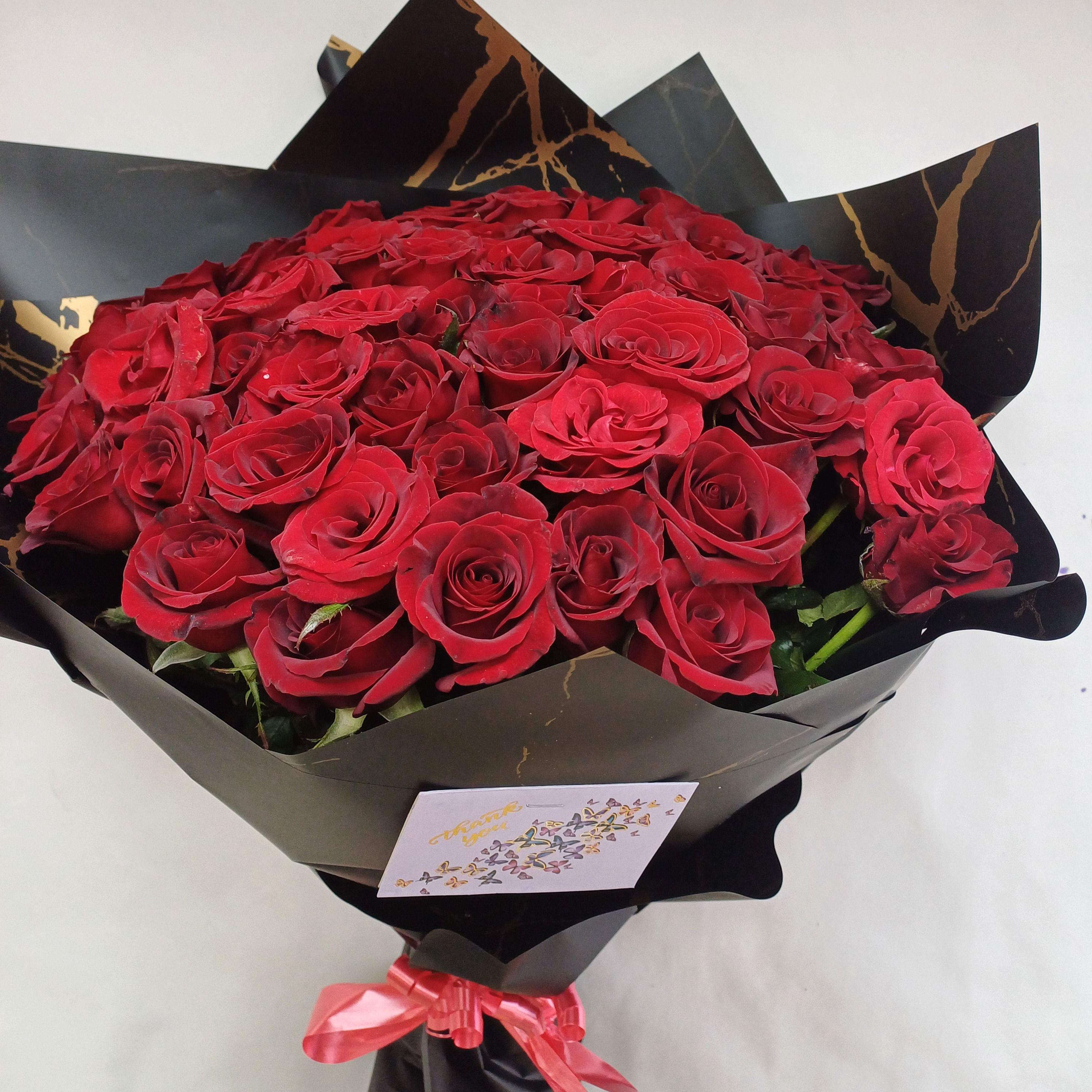 Bouquet géant 50 Roses Rouges