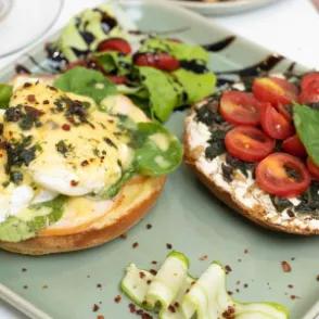 Salmon Benedict