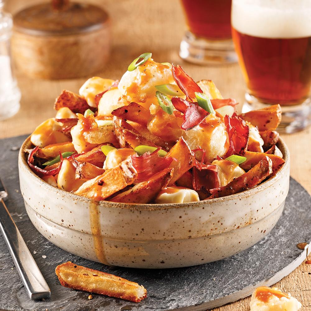 Frites Poulet Fumé Sauce Fromagére