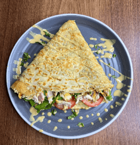 Crêpe Salée ( au choix poulet , viande ou jambon) 