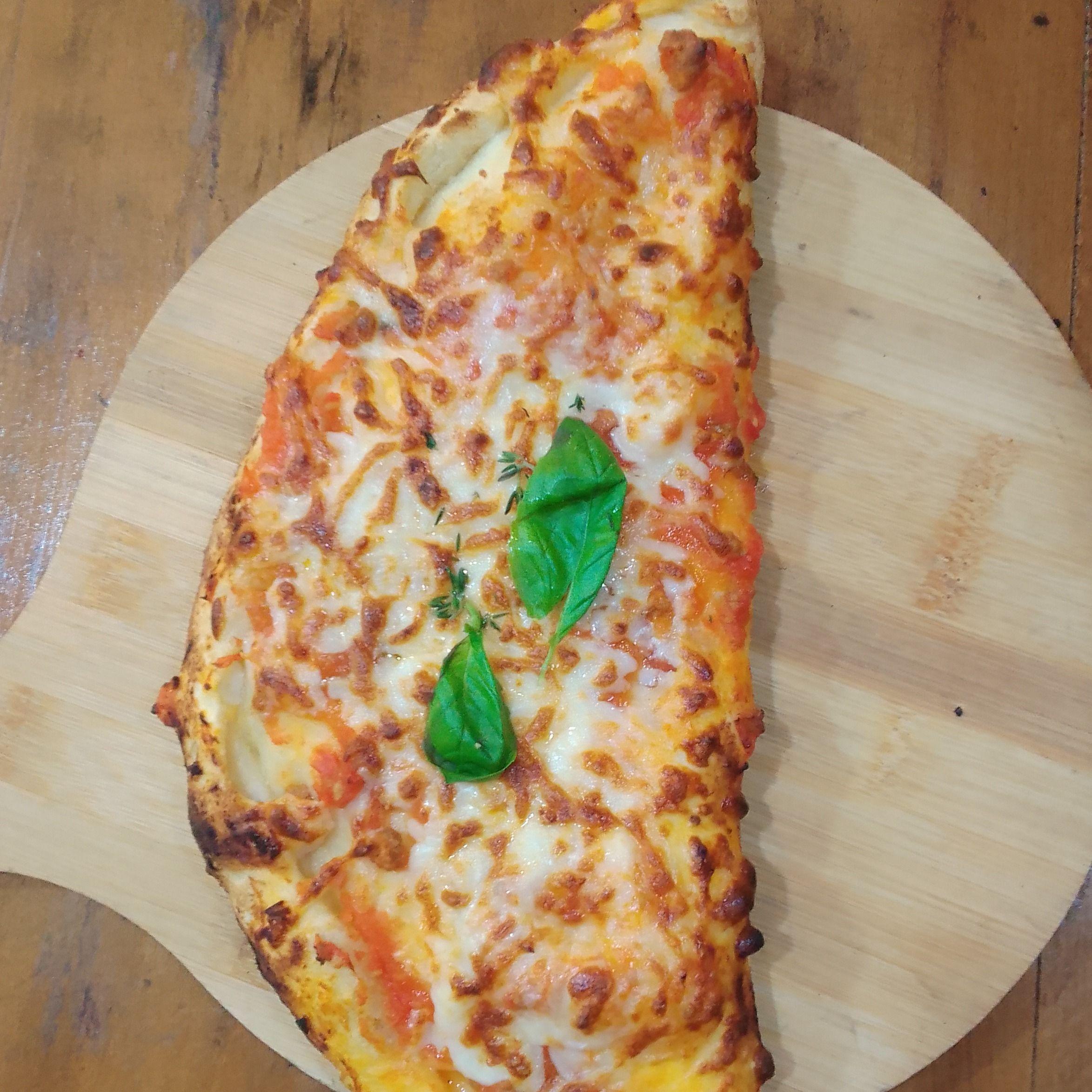 Calzone peperoni