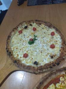 Pizza 4 Fromages