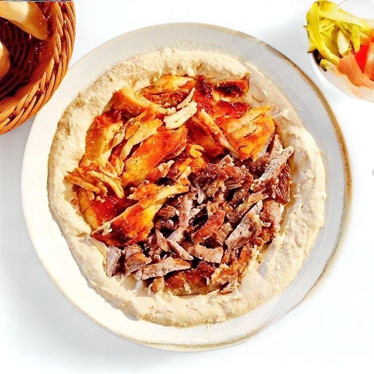 Plat chawarma mixte hommos
