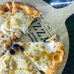 Pizza 4 Fromages * Large *