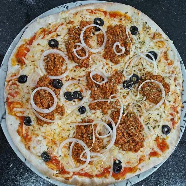 Piza Bolognaise