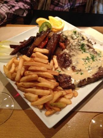 Entrecôte Aux Deux Fromages