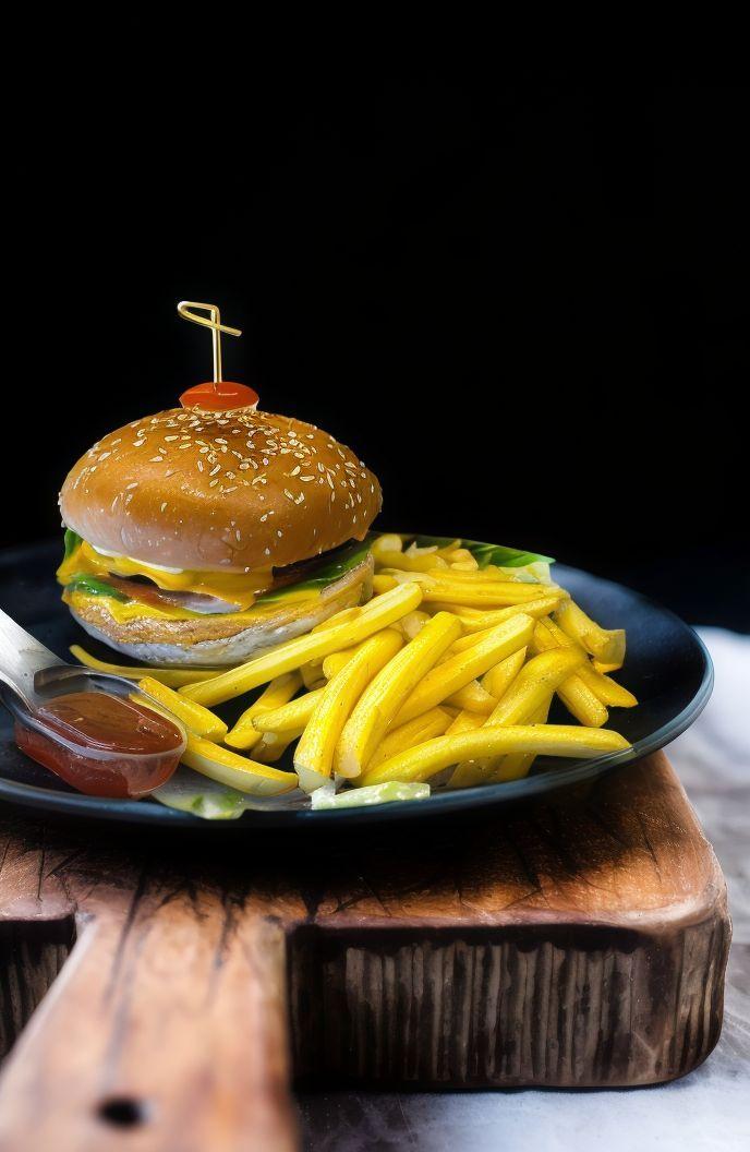 CLASSIQUE CHEESE BURGER