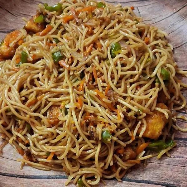 Chicken Hakka Noodles