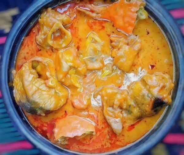 Sauce Graine Au Poulet Avec Riz Blanc