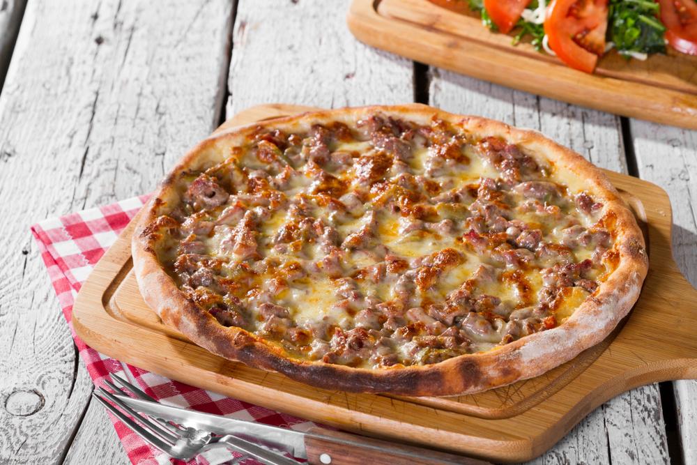 Pizza Bolognaise