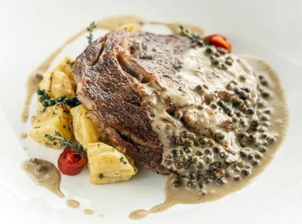 Filet au Poivre
