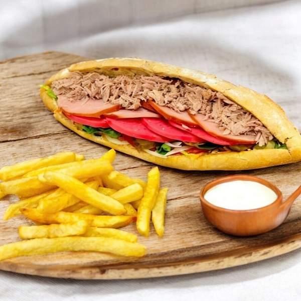 Bocadillo Thon Charcuterie