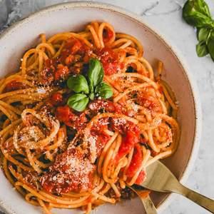 Spaghetti pomodoro