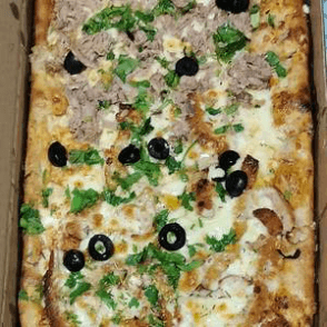 Pizza Demi Mètre Escalope Panée +Thon