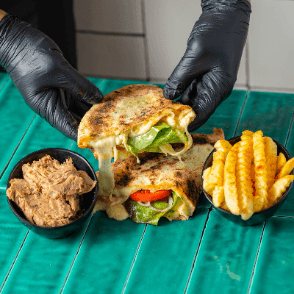 Makloub Thon Bords Farcis Mozza