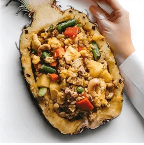 Khao Pad Sapparod Poulet