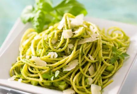 Pâte au Poulet Sauce Pesto
