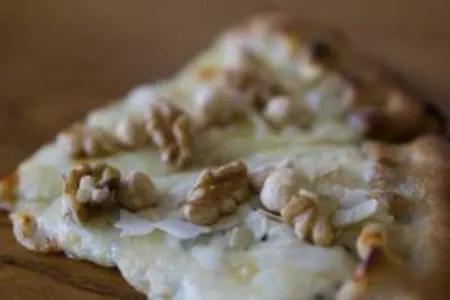 Pizza Amandine