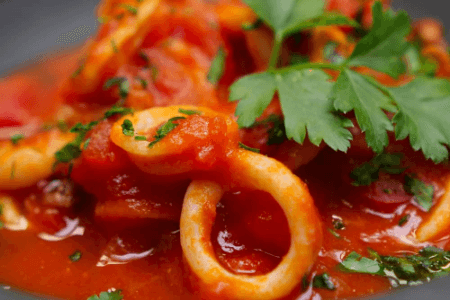 Lotte avec Calamar + Sauce Tomate