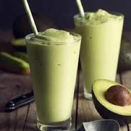 Jus d'avocat à l'orange