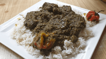 Foufou Saka Poulet
